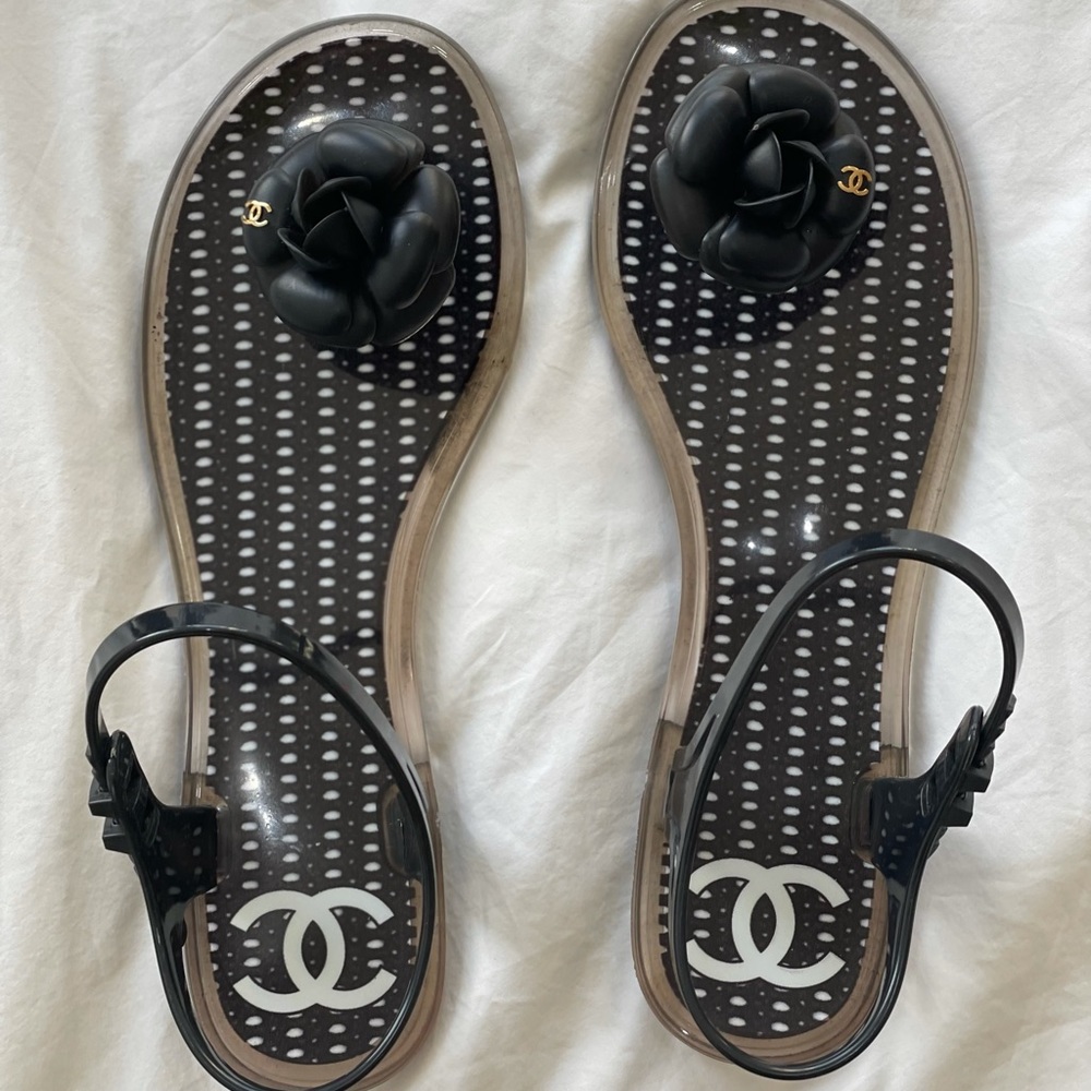 Chanel jelly black sandals with camellia flower size 42. Gentle worn